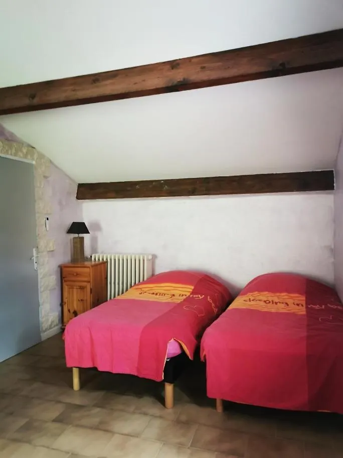 Charmant appartement dans corps de ferme AIGLUN Aiglun  Hébergement de vacances Aiglun (Alpes-de-Haute-Provence)