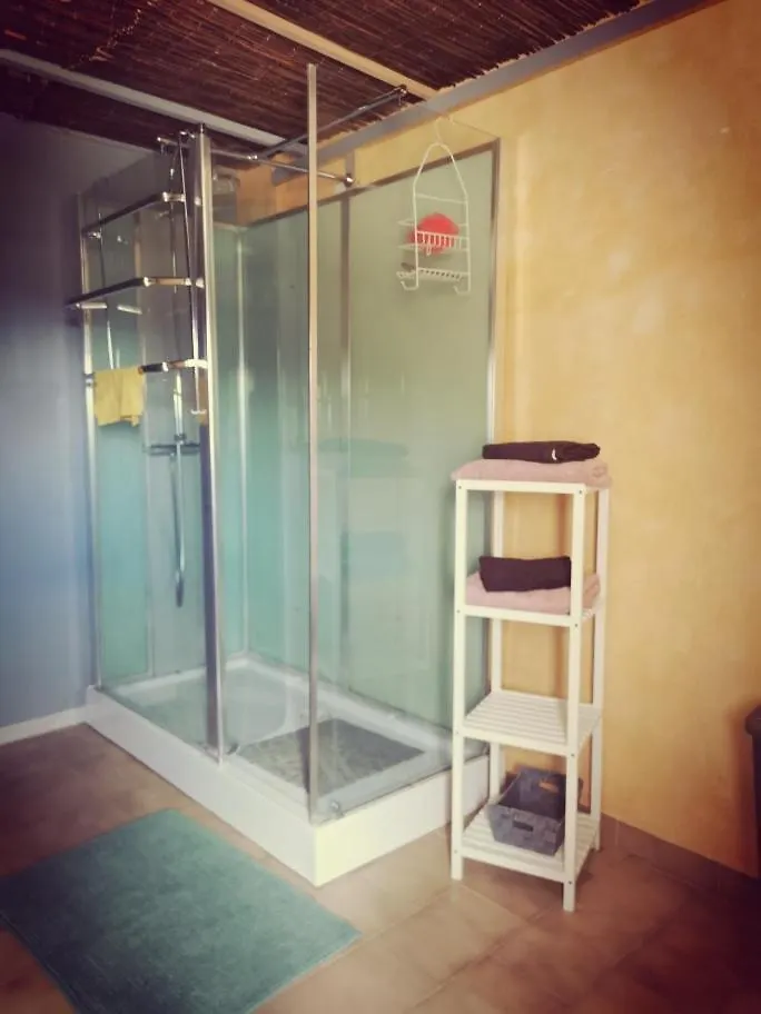 Hébergement de vacances Charmant appartement dans corps de ferme AIGLUN Aiglun  France